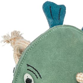 PEIXE EM PELE GENUINA E CORDA